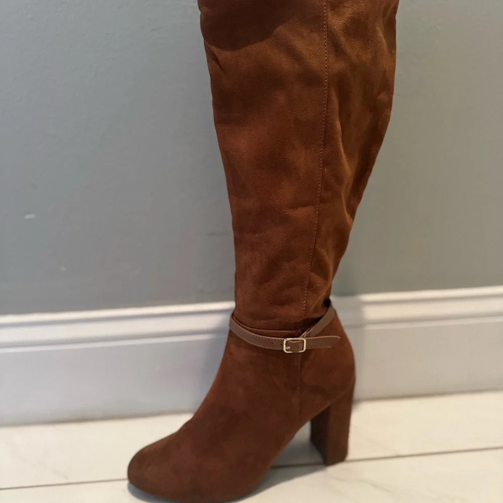 Brown Suede Women's Boots - Picture 2 of 5